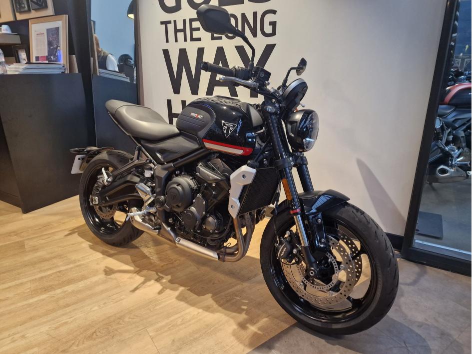 TRIUMPH TRIDENT 660 - BRIDABLE A2 - 7900 KMS - MAI 2023 - 1 ERE MAIN