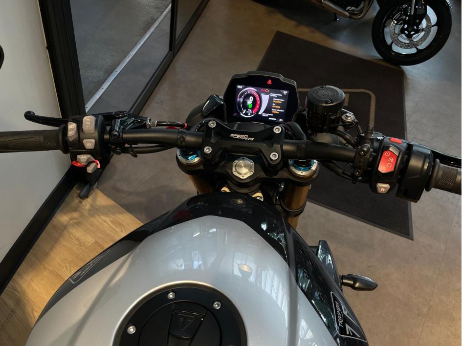 TRIUMPH SPEED TRIPLE 1200 RS - 1800 KMS - AVRIL 2025