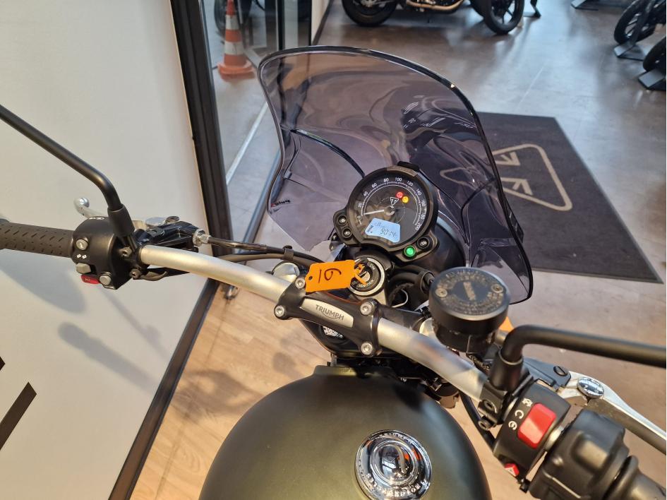 TRIUMPH STREET SCRAMBLER 900 1ERE MAIN 9100KMS SEPTEMBRE 2022 BRIDABLE A2