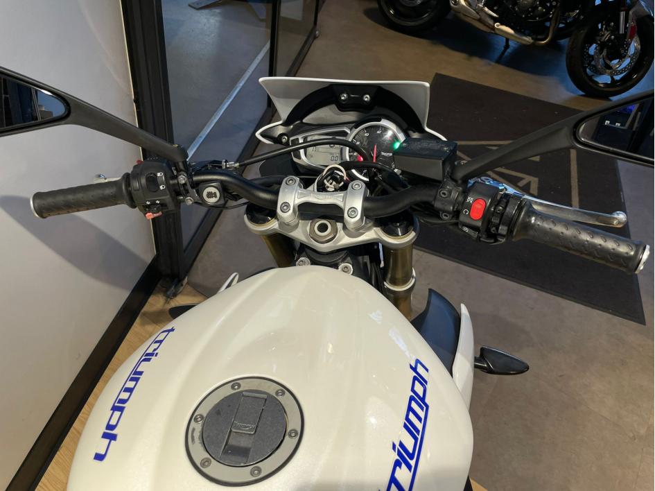 TRIUMPH STREET TRIPLE 675 - 78500 KMS - AVRIL 2014