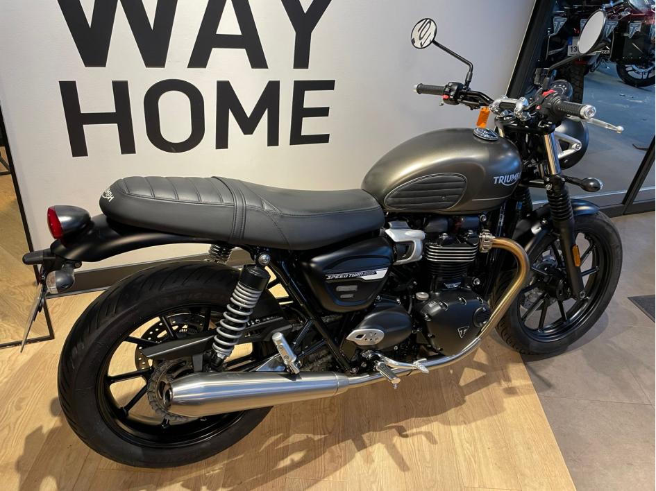 TRIUMPH SPEED TWIN 900 - BRIDABLE A2 - SEPTEMBRE 2022 - 1ERE MAIN