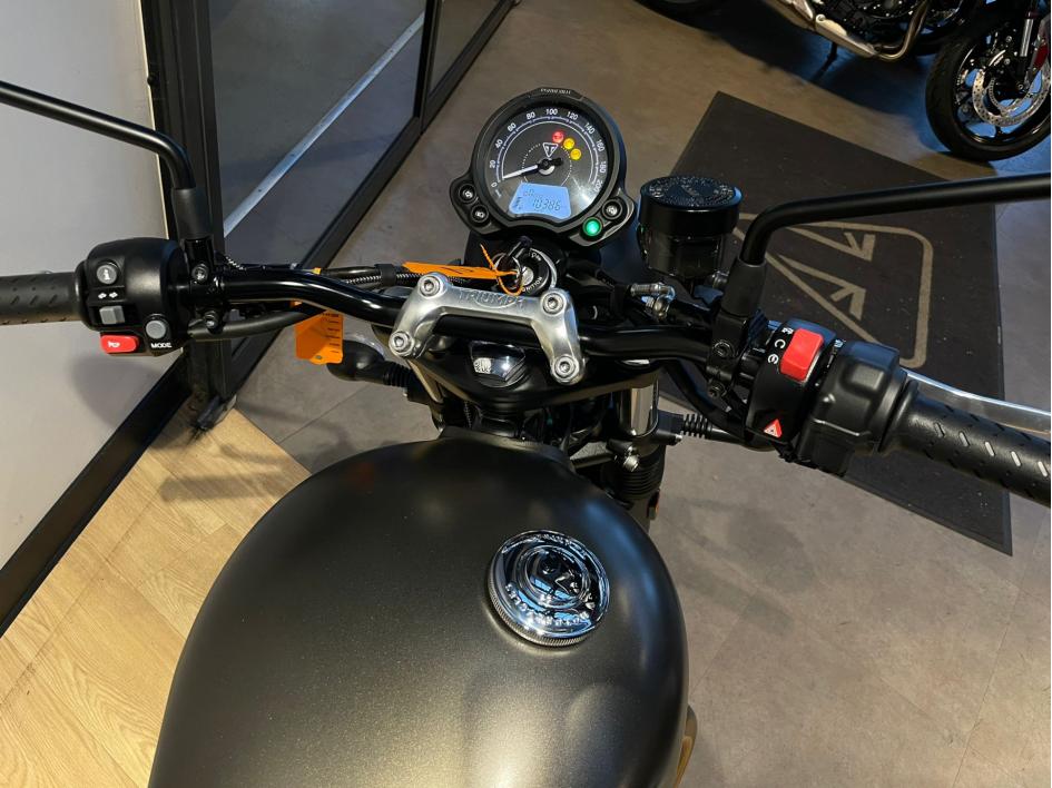 TRIUMPH SPEED TWIN 900 - BRIDABLE A2 - SEPTEMBRE 2022 - 1ERE MAIN