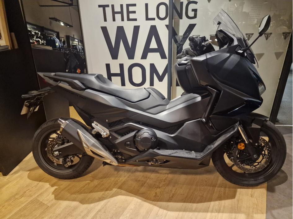 HONDA NSS FORZA 750 1ERE MAIN 1900KMS 02/2025