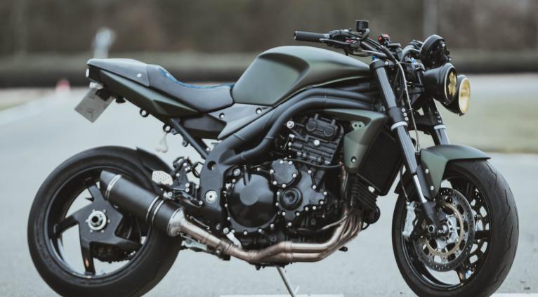 Speed Triple Matt Khaki Green