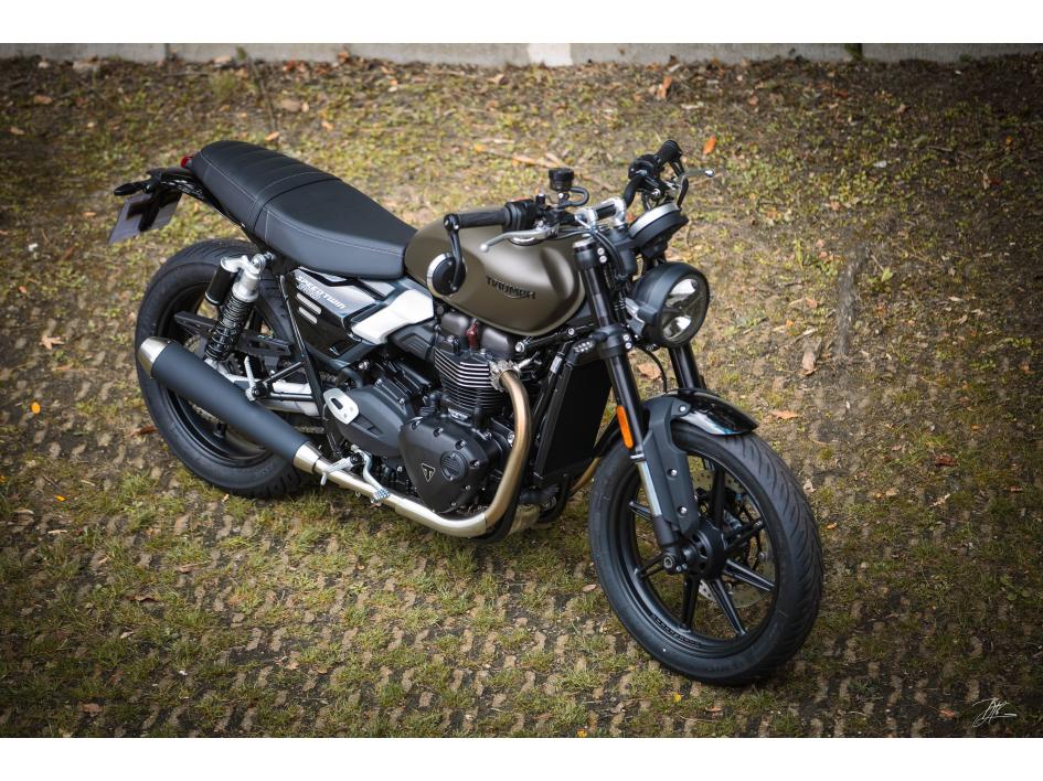 SPEED TWIN 900 IRONSTONE