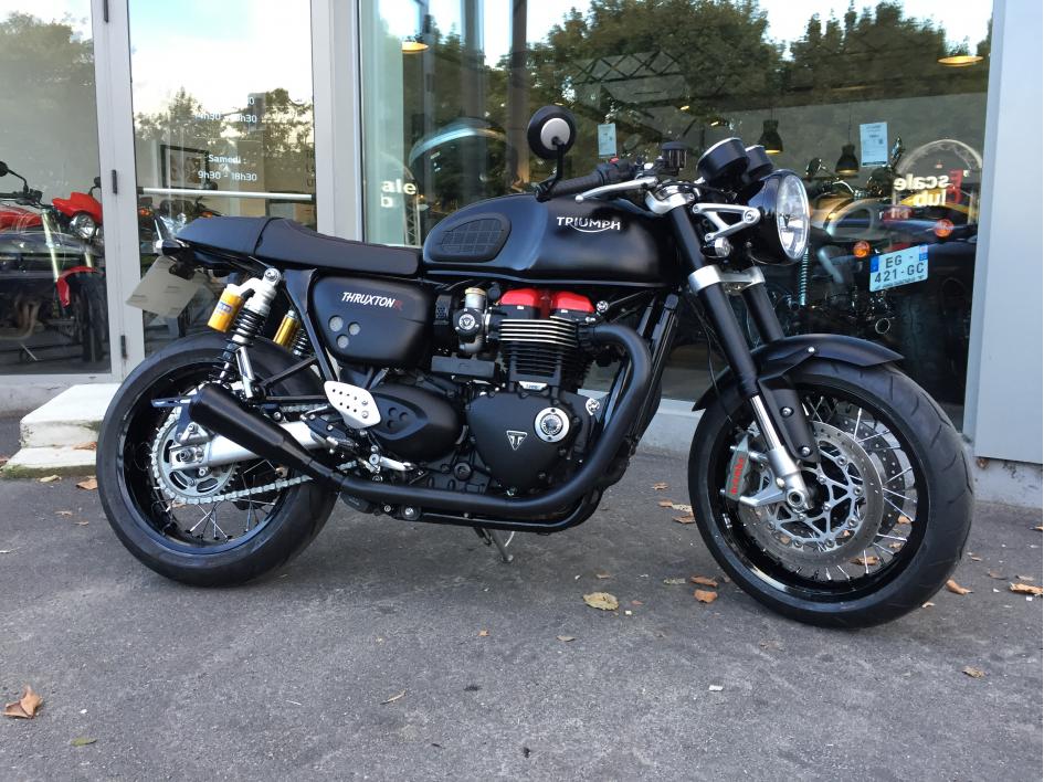 THRUXTON R BLACK MAT 